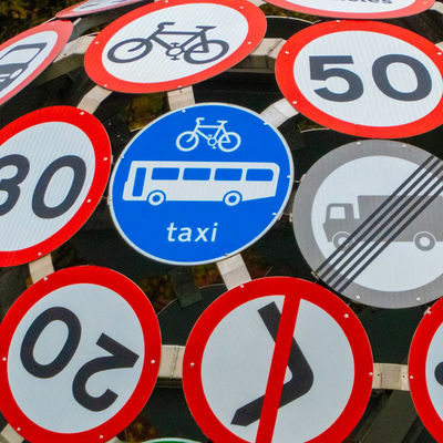 Τύπος Ι Glass Beads Engineer Reflective Sheeting Professional Κατασκευή Εκτύπωση Acrylic Black Vinil Reflectivo for Road Sign